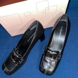 BANDOLINO LEATHER PUMPS